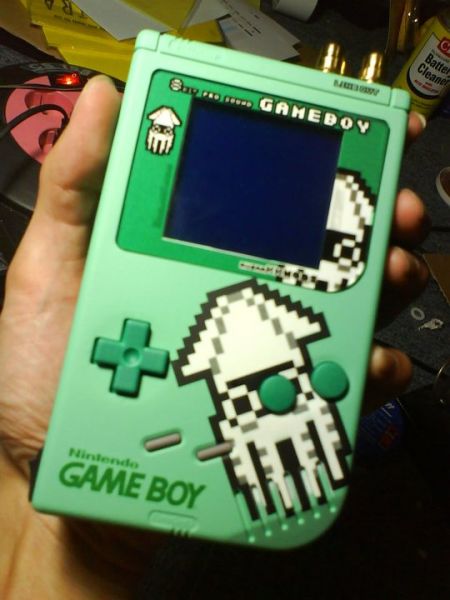 gameboy-dmg-pro-sound-green-blooper-custom-paint.jpg